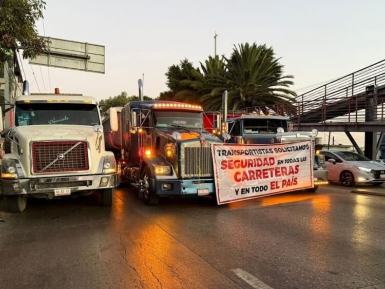 Agricultores y transportistas llegan a Segob