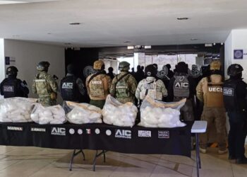 Autoridades federales y de Morelos aseguran bodega con 127 kilos de cristal y precursores en Yautepec