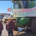Bloquean agricultores carretera