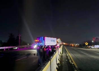Bloqueo de ejidatarios en la autopista México-Puebla