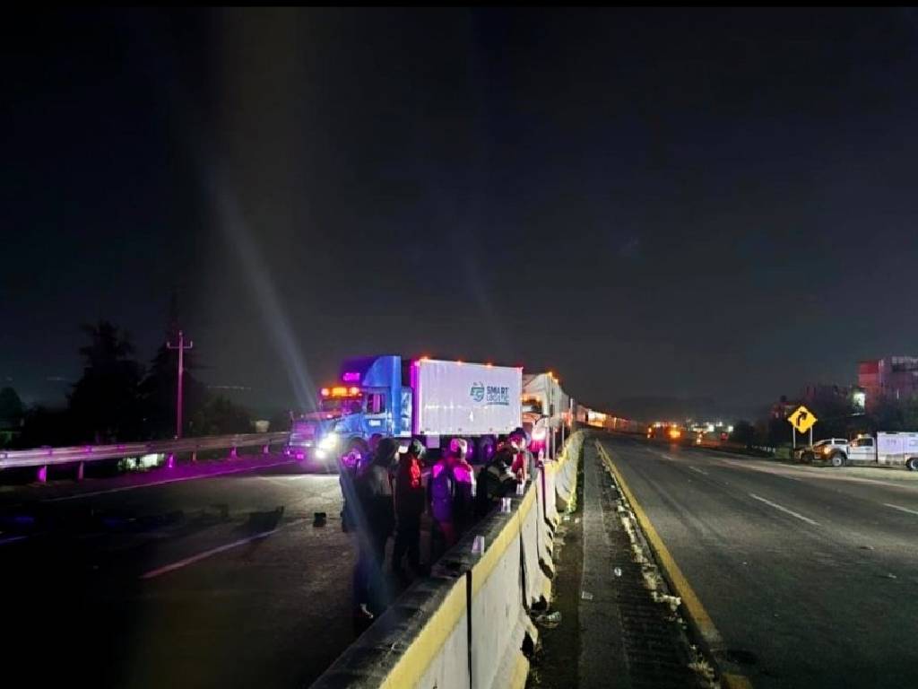 Bloqueo de ejidatarios en la autopista México-Puebla