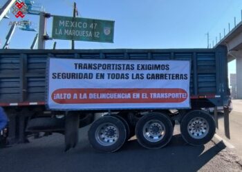 Gobernación rechaza bloqueos carreteros; productores acusan abandono
