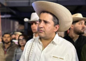 Carlos Manzo, alcalde de Uruapan, Michoacán, asesinado el 1 de noviembre de 2025. Foto RRSS Toluca condena el asesinato de Carlos Manzo, alcalde de Uruapan