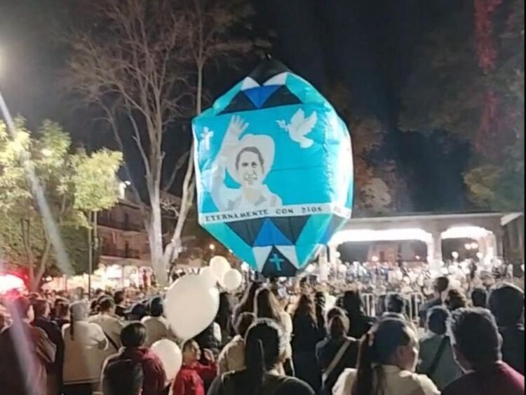 Carlos Manzo, homenaje al exedil de Uruapan Michoacán. AMEXI Foto RRSS