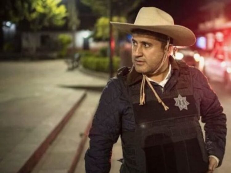 Asesinan al alcalde de Uruapan; hay dos detenidos y un agresor muerto