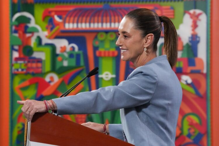 Sheinbaum confirma documento del Senado sobre posible renuncia de Gertz Manero