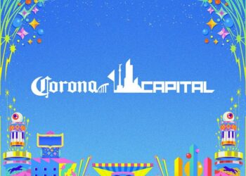 Logo del festival Corona Capital 2025 con el título sobre fondo azul y silueta del Autódromo Hermanos Rodríguez.