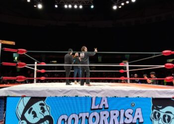 La Cotorrisa anima “El Rey del Ring” en la Arena México