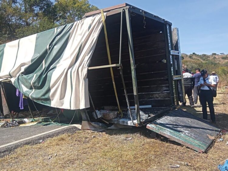 Volcadura peregrinos