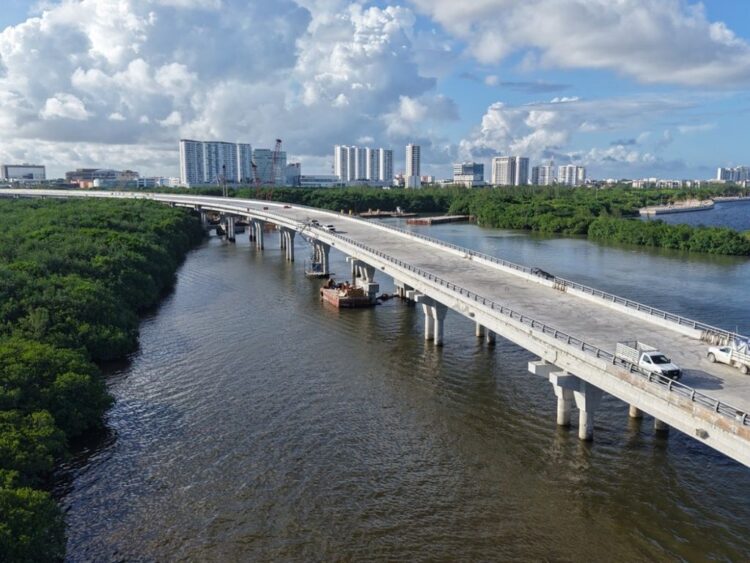 Puente Vehicular Nichupté