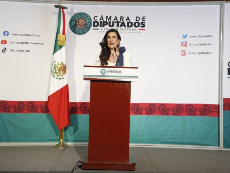 Rechaza Kenia López discursos que dividen a los mexicanos