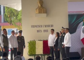 Desfile cívico revolucionario Homenaje en Oaxaca a Francisco I. Madero durante la ceremonia por el 115 aniversario de la Revolución Méxicana. AMEXI Foto Captura de video