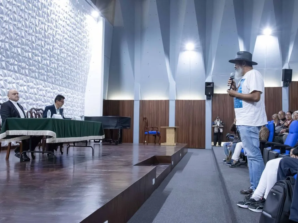 La Iglesia pide perdón