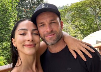 María Chacón y Christopher Den Uijl se comprometen