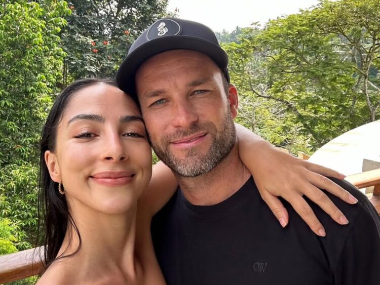 María Chacón y Christopher Den Uijl se comprometen