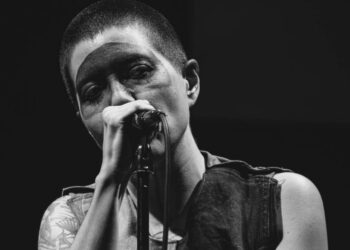 María Leonora presenta un ritual musical sobre resiliencia y vulnerabilidad