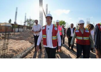 Mario Delgado. Más lugares para contrarrestar la deserción escolar en bachillerato. AMEXI.