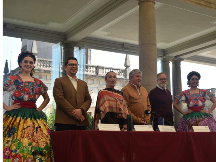 “Navidades en México” regresa al Castillo de Chapultepec con el Ballet Folklórico