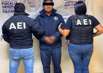 Breves informativas de los estados del 14 de noviembre de 2025. Comandante de la policía municipal, identificado como E.V.J., acusado de abuso sexual