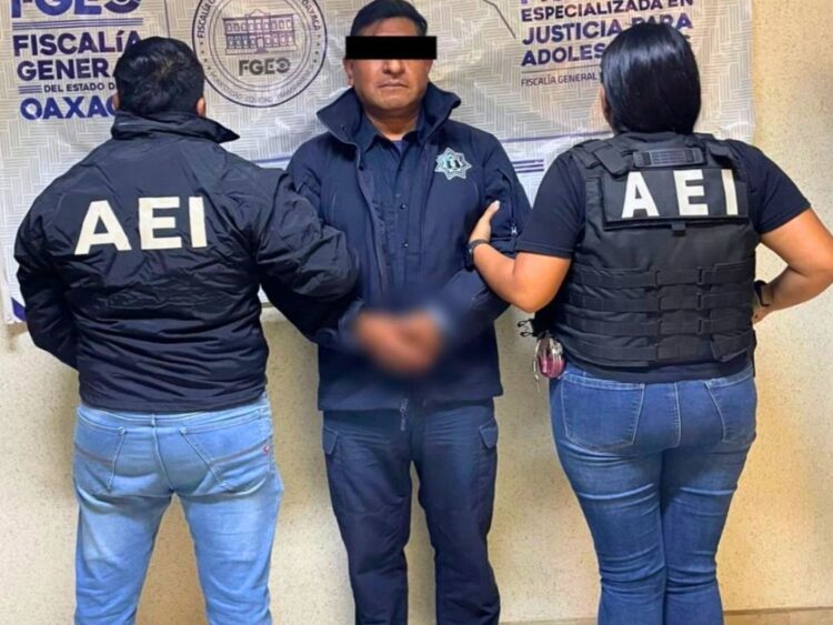 Breves informativas de los estados del 14 de noviembre de 2025. Comandante de la policía municipal, identificado como E.V.J., acusado de abuso sexual