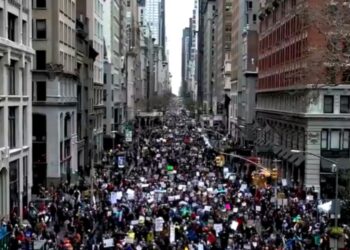 Protestas contra Trump en Nueva York. Violencia Foto Captura de video
