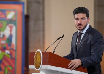 Sheinbaum confirma documento del Senado sobre posible renuncia de Gertz Manero