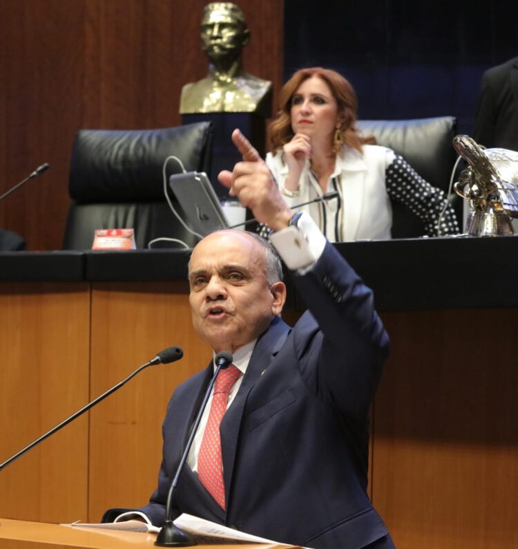 Senadores de oposición justifican manifestación de transportistas