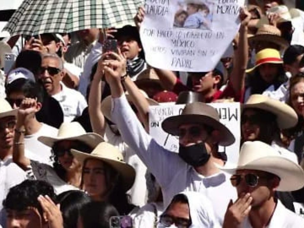Siguen protestas en Uruapan exigiendo justicia