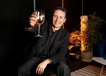 Fonseca presentó “Celebrar”, su nueva canción de Navidad y Fin de Año