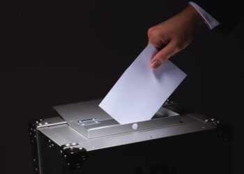 El regreso de la ultraderecha: cuando el miedo se disfraza de sentido común