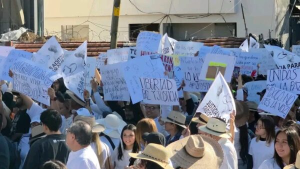 Uruapan marcha por la paz