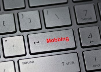 Más de 10 millones de mujeres fueron víctimas de ciberacoso en 2024