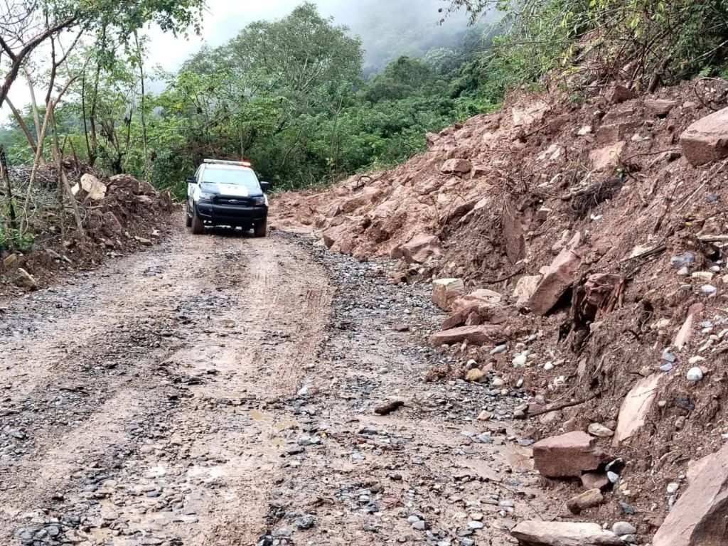 derrumbes en la Sierra y Otomí