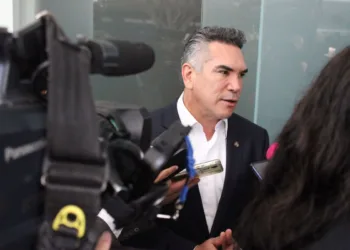 Coche-bomba en Michoacán desata choque político entre Morena y PRI