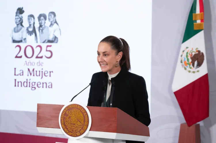 Ocho vueltas al mundo en un año; Sheinbaum presume giras nacionales y obras de infraestructura