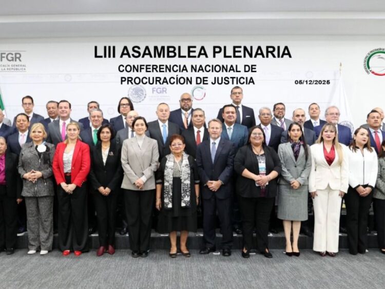 Ernestina Godoy, en la LIII Reunión Plenaria de la Conferencia Nacional de Procuración de Justicia. AMEXI Foto Cortesíia FGR