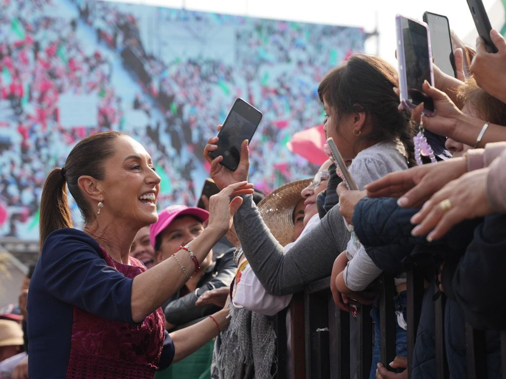 Sheinbaum celebra Zócalo 4T