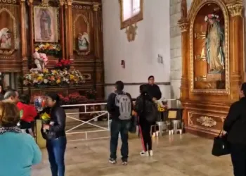 Fieles oaxaqueños celebran con fervor a la Virgen de Guadalupe