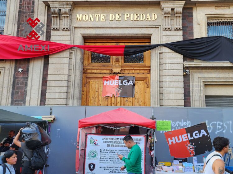 Tras 5 rondas de negociación, no hay solución en las demandas de los trabajadores del Nacional Monte de Piedad, por lo que pasarán una Navidad en huelga