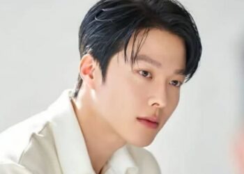 Jang Ki‑yong interpreta a Gong Ji‑hyeok en la serie surcoreana “Beso Dinamita”, mostrando su carisma y presencia en el K‑drama 2025.