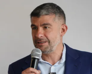 Alcalde de Miguel Hidalgo pide a Congreso CDMX eliminar fideicomiso que retrasó obras públicas en 2025