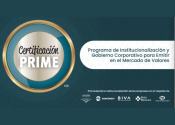 El director de Nafin y Bancomext durante la entrega de Certificación Prime en el marco del Plan México
