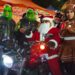 Santa Claus recorre en motocicleta la Caravana Navideña en Nezahualcóyotl