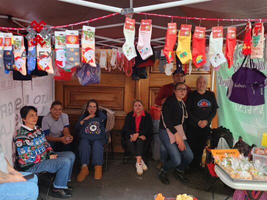 Trabajadoras del Nacional Monte de Piedad, desean Feliz Navidad a sus compañeros que están en huelga en todas las sucursales del país