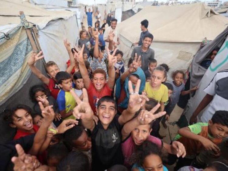 ONU insta al mundo a invertir más contra la pobreza y menos en guerras en 2026