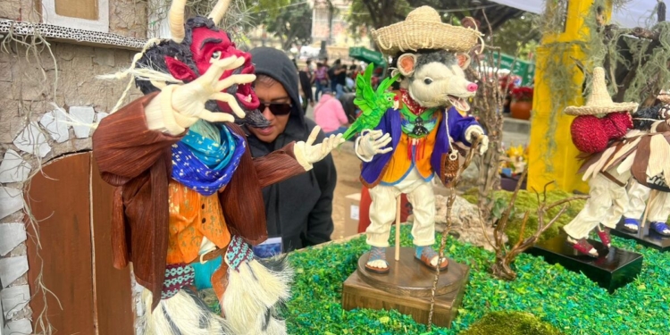 Oaxaca maravilla a turistas con 128 edición de la tradicional Noche de Rábanos