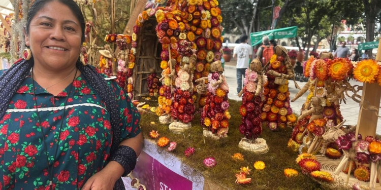 Oaxaca maravilla a turistas con 128 edición de la tradicional Noche de Rábanos