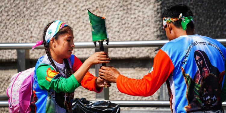 Con amor, devoción y agradecimiento, peregrinos llegan a la Basílica para orar ante la Vigen de Guadalupe