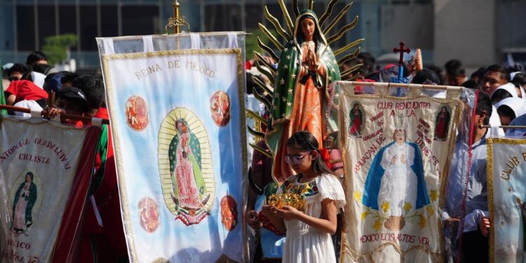 Con amor, devoción y agradecimiento, peregrinos llegan a la Basílica para orar ante la Vigen de Guadalupe