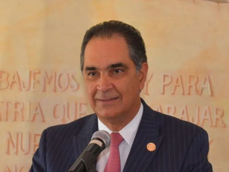 Hombre romo. Santiago Hazim AMEXI Foto X Santiago Hazim